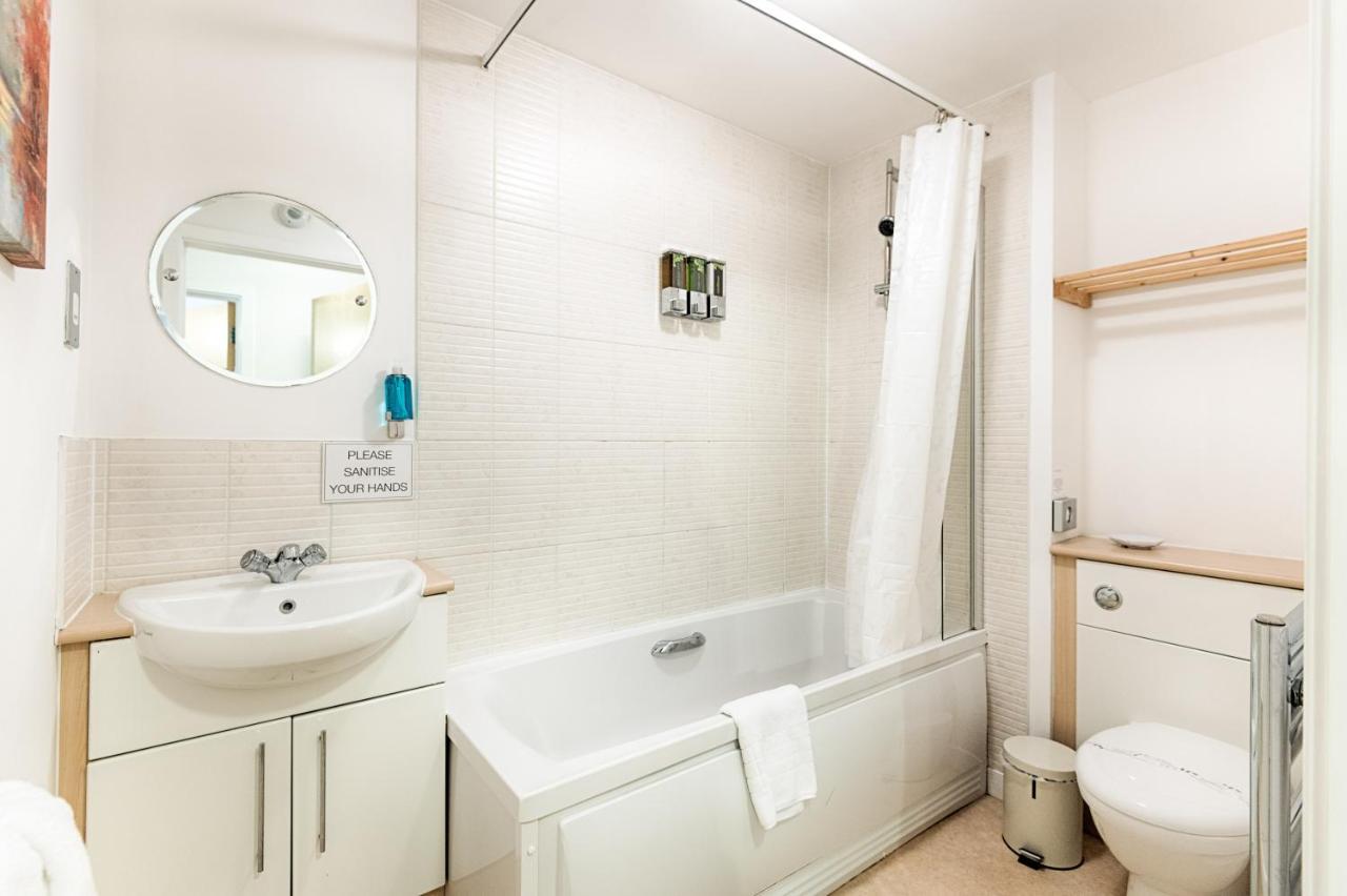 斯旺西Parking, Balcony, Fully Equipped Kitchen公寓 外观 照片