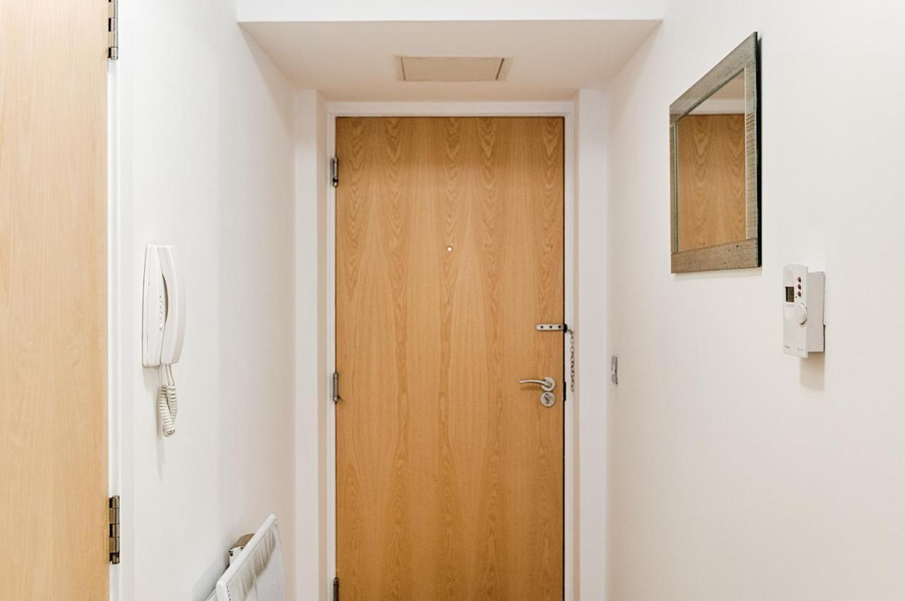 斯旺西Parking, Balcony, Fully Equipped Kitchen公寓 外观 照片